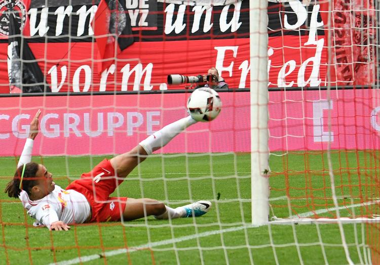 På et oplæg fra Emil Forsberg fik Yussuf Poulsen skovlet bolden i mål til en 1-0-sejr. 