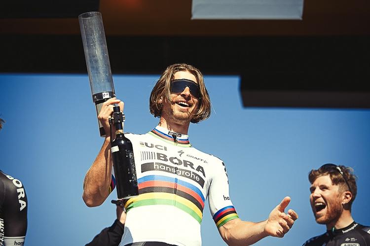 Peter Sagan var i højt humør ved præsentationen inden starten på Paris-Roubaiix. Foto: A.S.O./P. Ballet. 