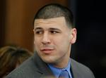 Aaron Hernandez er blevet frikendt for et dobbeltdrab, men afsoner i forvejen livstidsdom for et andet drab.  