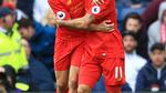 Roberto Firmino (th.) scorede kampens eneste mål, da Liverpool FC slog West Bromwich Albion i Premier League. 