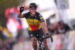 Indtil videre er det slut med triumferne for Philippe Gilbert, som er værre medtaget end først antaget efter et styrt i Amstel Gold Race. Foto: TDWsport.com 