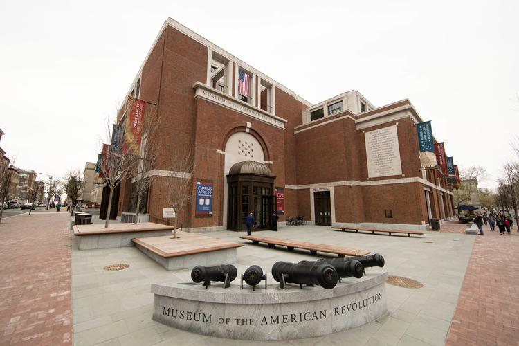 Det nye museum Museum of the American Revolution fortæller historier fra kvinder og tidligere slaver for at nuancere opfattelsen af USAs fortid. Foto: AP 