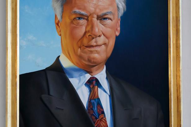 Poul Schlüter var statsminister fra 1982 - 1993. Malet af Niels Strøbæk.
 