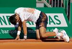 Serbiske Novak Djokovic måtte fredag for første gang bøje sig for belgiske David Goffin, da de mødtes i Monte Carlo Masters. 