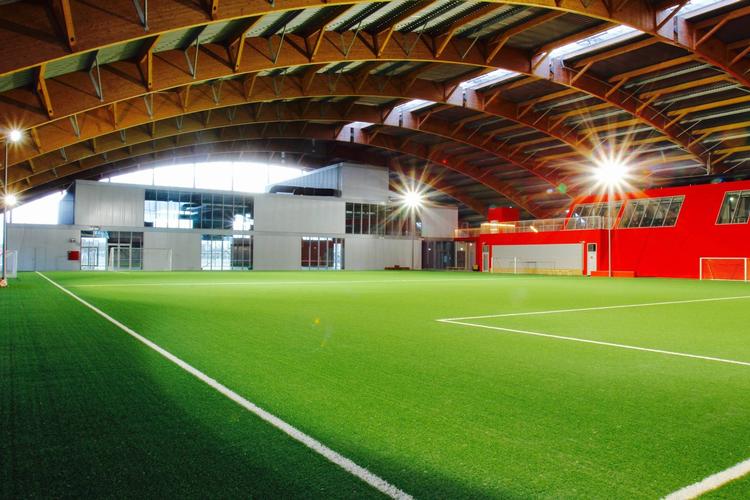 Hafnia-Hallen, der nu åbner i stedet for Club Danmark Hallen, er bygget efter et hal-i-hal-koncept, hvor der er flere mindre haller inden i den store hal. For eksempel en syvmands kunstgræsbane.  