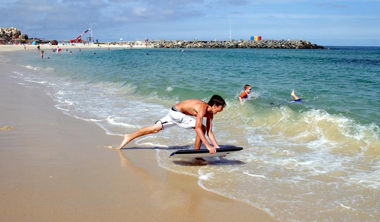 Den 12-årige dreng ville til surferbyen Perth.  