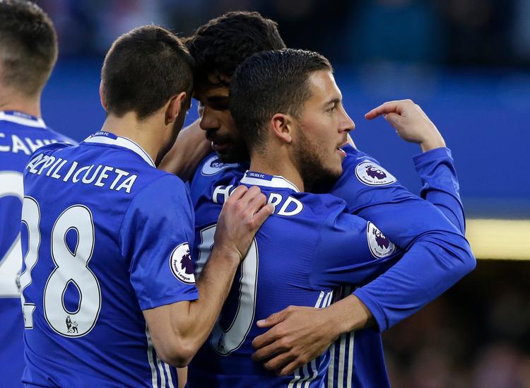 Diego Costa (skjult i midten bag Eden Hazard) leverede både mål og asisst i sejren mod Southampton 
