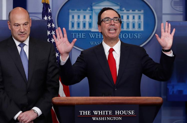 USA's finansminister, Steven Mnuchin, fortalte på et pressemøde i Det Hvide Hus om planerne om at sænke skatten. 