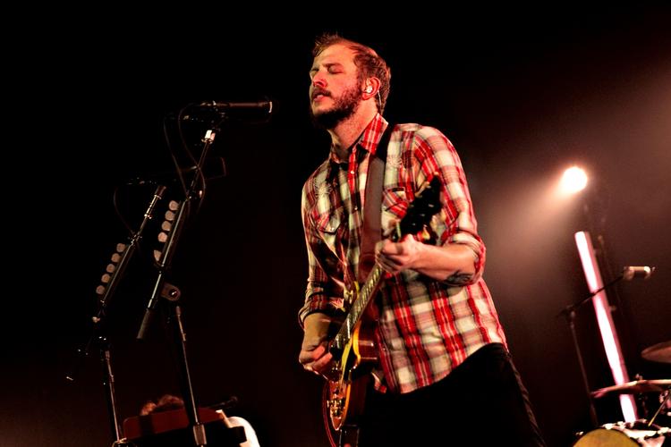 Den amerikanske sanger og sangskriver og indiefolk-helt Bon Iver på scenen i København. 