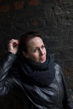 Den norske forfatter Vigdis Hjorth har skrevet romanen 'Arv og Miljø', som er indstillet til Nordisk Råds litteraturpris. Romanen har igangsat en af de hedeste debatter i norsk litteratur i mange år. 