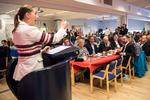 Socialdemokratiet i Aarhus havde besøg af partiets formand, Mette Frederiksen, til en tidlig morgentale på 1. maj. Salen kviterede med stående klapsalver og sang fra arbejdersangbogen. 
