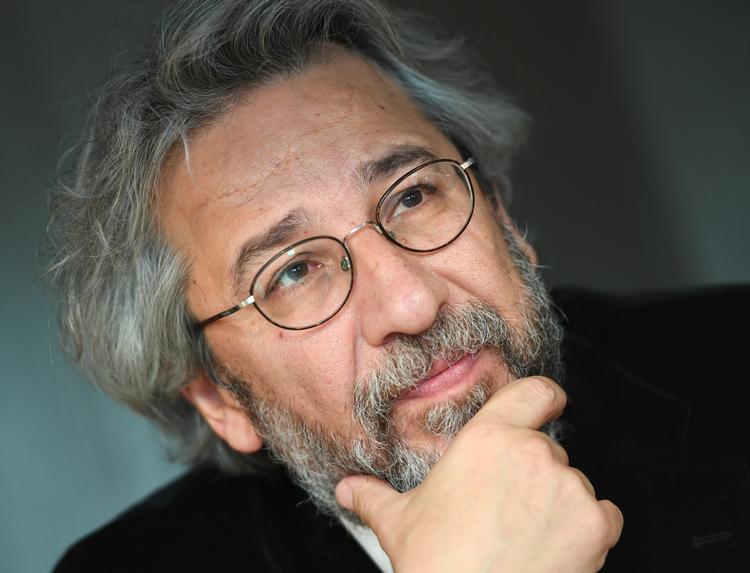Den tyrkiske journalist Can Dündars er ikke vellidt af Erdogan.  
