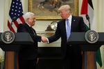 Donald Trump  tog imod den palæstinensiske præsident, Mahmoud Abbas, i Washington. 