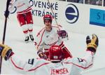 Jesper Duus spillede 1.035 kampe for klubber i Danmark, Sverige, Østrig og Tyskland, men han kom aldrig til at optræde i NHL. Til gengæld var han altid glad for at spille på landsholdet. 