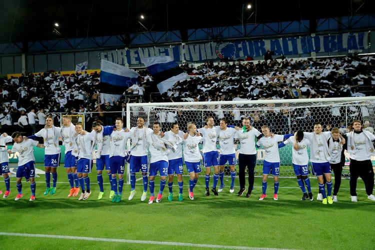 Nogle har prøvet det mange gange, for andre var det første gang, men alle spillerne deltog i festlighederne, da FCK's 12. mesterskab blev fejret. 
