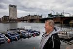 Dagen efter ulykken, hvor en vandscooter påsejlede en lejebåd i Københavns Havn og to amerikanske kvinder omkom. Bådejeren Villy Pedersen synes, at sejladsen i havnen er blevet mere uansvarlig. 