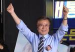 Det tyder på i exitpolls, at liberale Moon Jae-in har vundet en jordskredssejr i Sydkorea.  