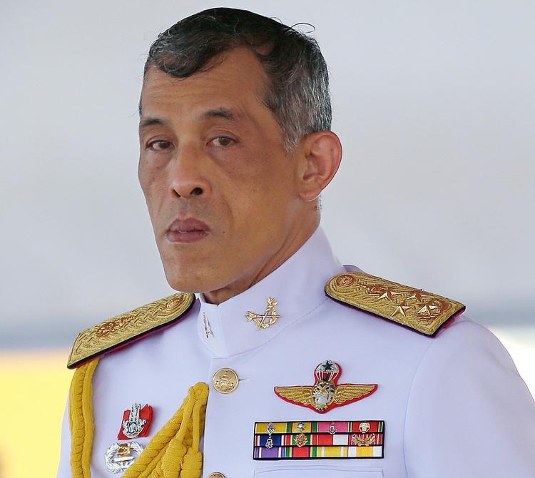 Videoen er blevet blokeret lokalt i Thailand, fordi den strider mod den thailandsk lovgivning, hvor kritik af kongefamilien forbydes. 