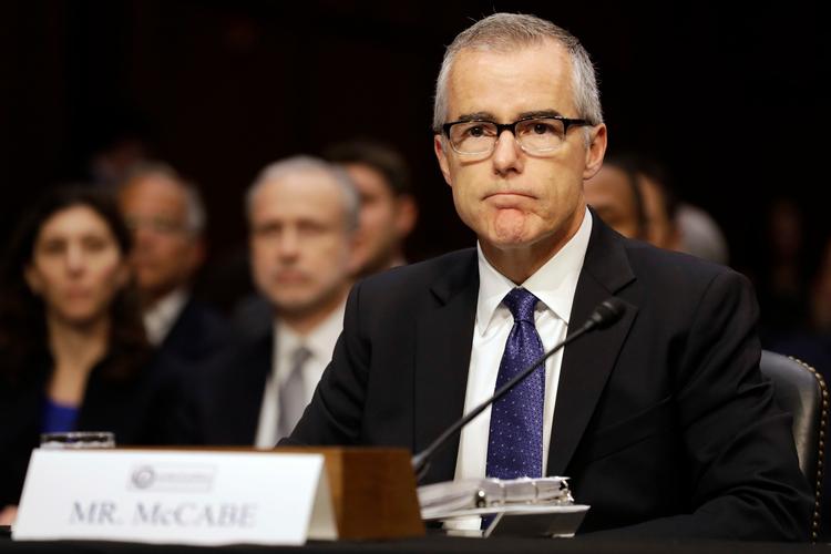Fungerende FBI-chef Andrew McCabe på Capito Hill i dag.  