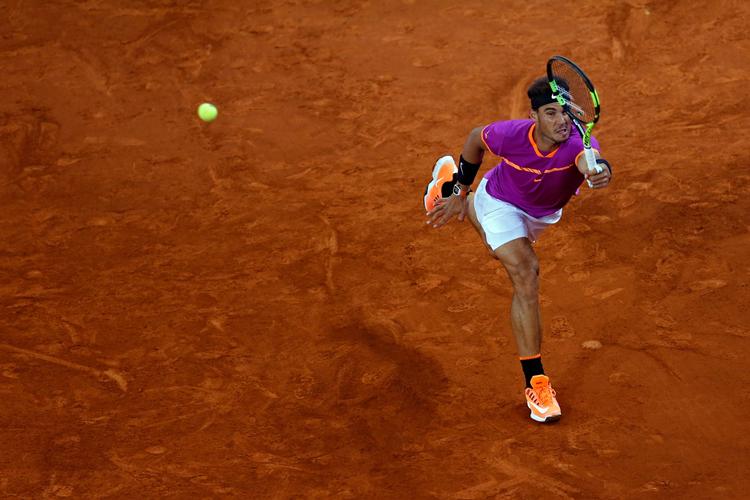 Den spanske gruskonge Rafael Nadal viste fredag i Madrid sit højeste niveau i meget lang tid, da han blev hårdt presset af David Goffin. 