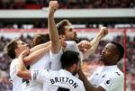Der bliver spillet mange penge på resultatet af for  eksempel fodboldkampene i Premier League.  