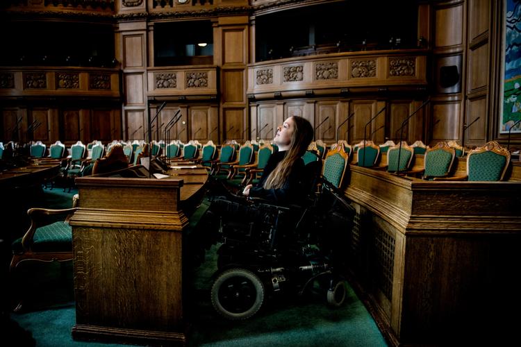 Sarah Glerup fra X Factor har kurs mod Folketinget 