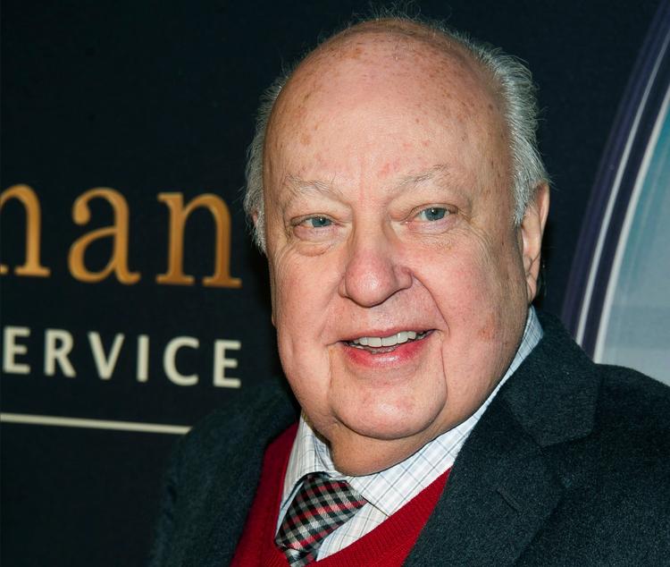 Grundlæggeren af Fox News døde 77 år gammel efter at være blevet fyret fra det medie han grundlagde og skåret fri af Donald Trump, som han gennem fire årtier lagde grobunden for. 