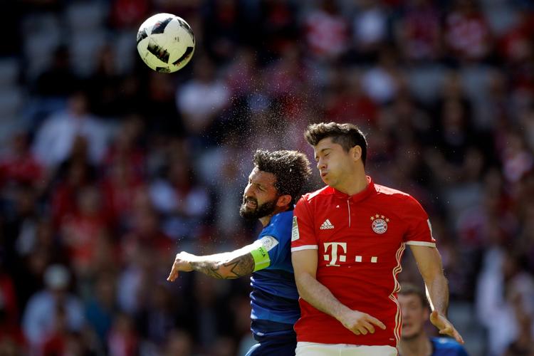 Robert Lewandowski og Bayern München har allerede vundet det tyske mesterskab, og polakken kan endvidere sluttet sæsonen som topscorer. 