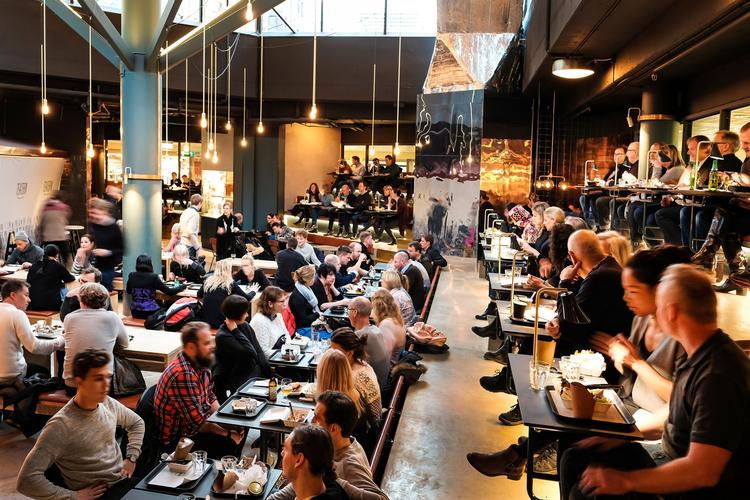 Stockholm er en af de storbyer, hvor madmarkeder og street food-steder dukker op på stribe. 