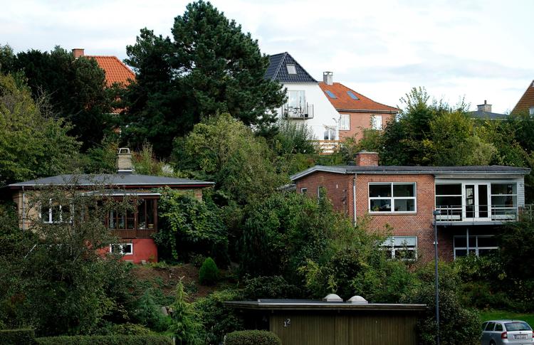 Boligkvarteret ved Utterslev mose er tætbebygget, og boligerne går til 4-6 millioner kroner. Men internetdækningen er dårlig, og de store udbydere har ikke umiddelbart villet dække området.  