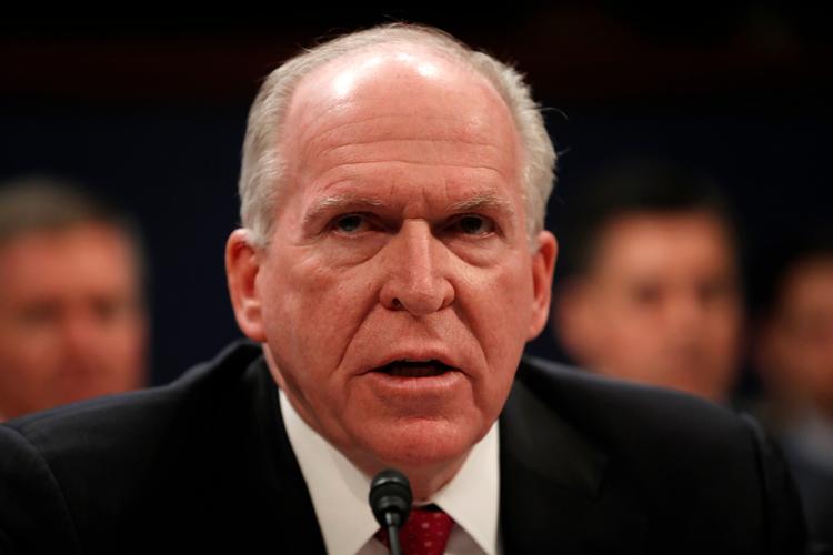 Tidligere CIA-direktør John Brennan siger, at han sidste år advarede Rusland mod at blande sig i det amerikanske valg. 