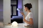 Snart kommer IKEAs smartphonestyrede lyspærer TRÅDFRI til at kunne styres via talekommandoer til Siri. Det har man med en del større opsætning og pengebeløb tidligere kunnet gøre med for eksempel Philips Hue-systemet, som man kan se på billedet. 