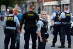 Politiet arbejde på Falkoner Alle 52 ved spisestedet Fontænen, hvor der er blevet affyret skud i maj i år. 