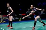 Kamilla Rytter Juhl og Christinna Pedersen reddede Danmark i den afgørende puljekamp mod Indonesien, men mod Thailand tabte OL-sølvvinderne den afgørende kamp. 