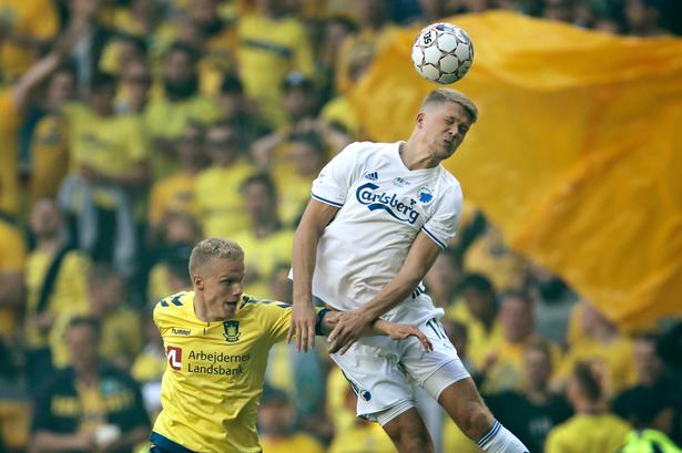 FCK-profilen Andreas Cornelius scorede til 1-0 og 3-1. 
