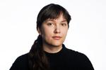 Kizaja Ulrikke Routhe-Mogensen er fast anmelder i det bogtillæg, der (heldigvis) fortsætter med at udkomme.  