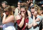 St. Ann's Square i Manchester i dag. det er her byens borgere og andre tilrejsende lægger blomster for at mindes de 22, der mistede livet ved terrorangrebet i Manchester mandag aften.  