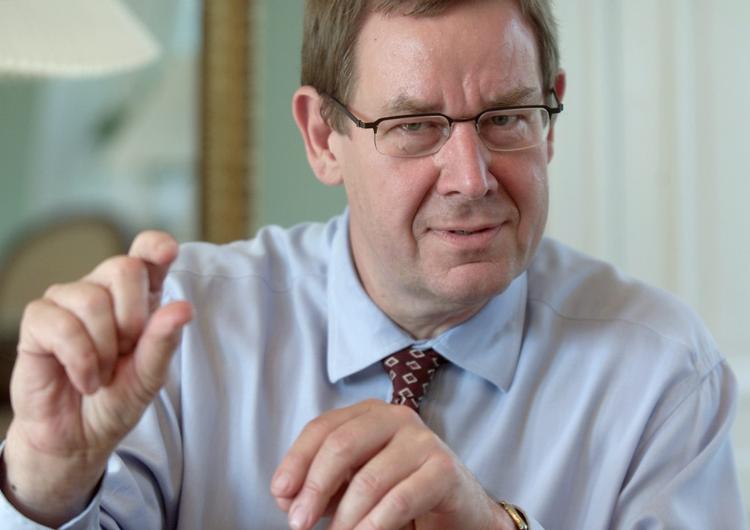 Tidligere statsminister Poul Nyrup Rasmussen (S) spåede liiidt forkert om fremtiden med sin 2010-plan. 