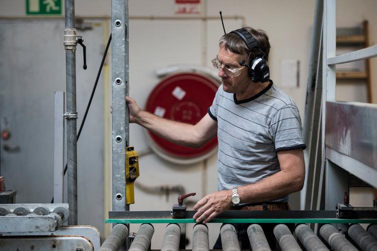 Tvilum Danmarks største møbelproducent