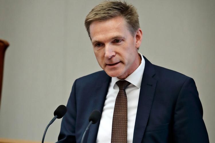 Højesteret rensede i dag Dansk Folkeparti i en sag om en kontroversiel annonce fra 2013, hvor partiet navngav 685 ansøgere om dansk statsborgerskab. Advokaten, der repræsenterer 15 af de 685 ansøgere, vil indbringe sagen for EU's Menneskerettighedsdomstol. Jens Dresling/POLFOTO