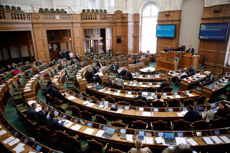 Flere forskellige emner har i årets løb været på dagsordenen i folketingssalen. 