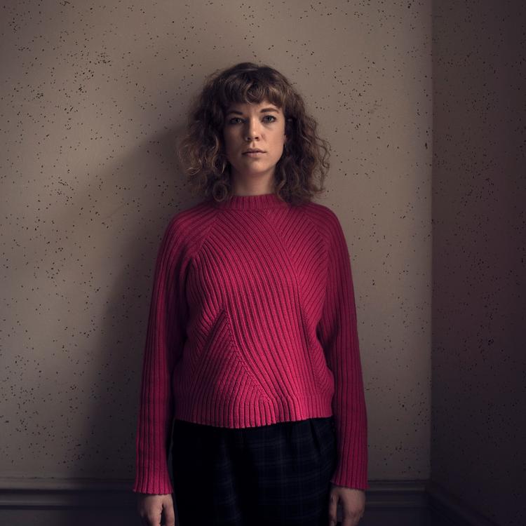 Maxen skriver dæmpet og præcist om barndomsminder og kropslige relationer, men forfalder til tider til et terapiagtigt sprog.  Pr-foto Lærke Posselt