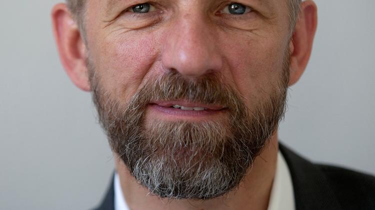 Anders Krab-Johansen, chefredaktør og direktør for Dagbladet Børsen skifter til Berlingske Media, hvor han bliver koncernchef. 