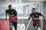 Paul Onuachu (tv) scorede til 1-0 for midtjyderne i 1. halvleg.  