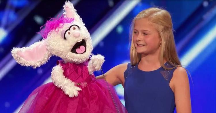 Den unge bugtaler Darci Lynne Farmer lagde dommerne i ’America’s Got Talent’ ned i denne uge – og blev et Internet-superhit. 