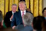 Præsident Donald Trump mener, at Londons borgmester Sadiq Khan er gået helt galt i byen med en udtalelse efter terrorangrebet i lørdags. Arkiv foto: Andrew Harnik, AP 