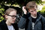 Gymnasieeleverne  Marie Kaltoft og Casper Venlov fra Rysensteen Gymnasium er enige om, at læring først og fremmest er elevernes eget ansvar. Derfor skal gymnasierne ikke lave regler for, hvornår man må bruge sin telefon. 