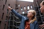 Lena Sabier og børnene Emil, Erika og Elias flytter til september ind i et nyt, svanemærket byggeri i Hillerød.  