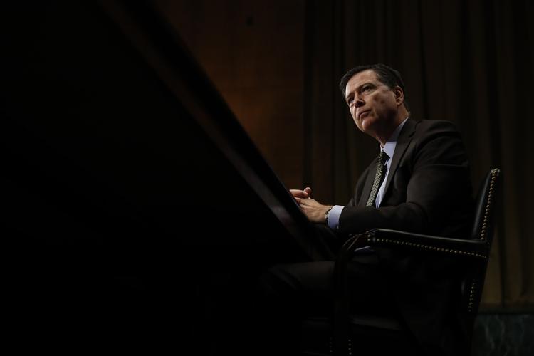 FBI's fyrede direktør, James Comey, skal i dag vidne for Senatets efterretningsudvalg. I går blev hans skriftlige beretning om forløbet op til fyringen offentligtgjort.  