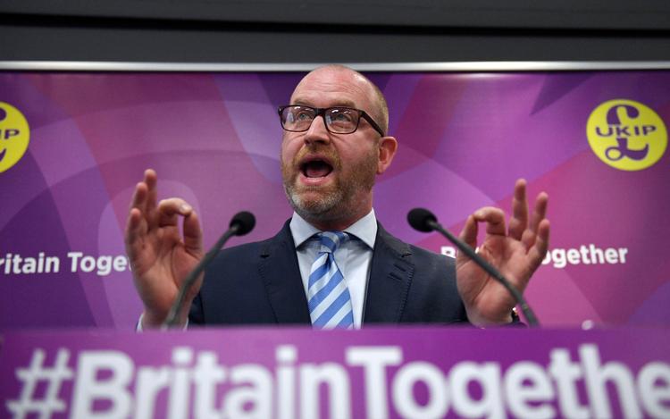 Paul Nuttal trækker sig som leder af partiet Ukip efter et skuffende resultat ved parlamentsvalget.  